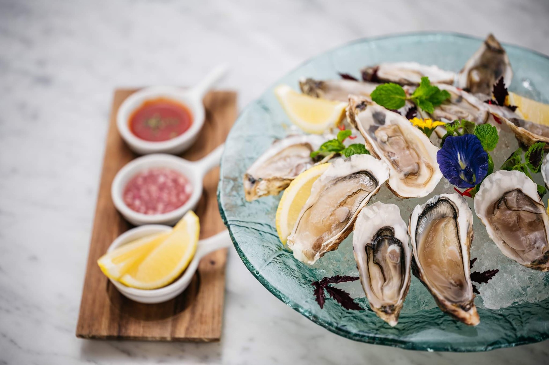 Gillardeau N°3, Limone, Mignonette allo Scalogno, Pomodoro Cetriolo Baby e Olio Extravergine d’Oliva